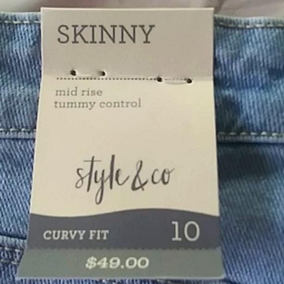 Distressed Jeans - Picture 12 of 16